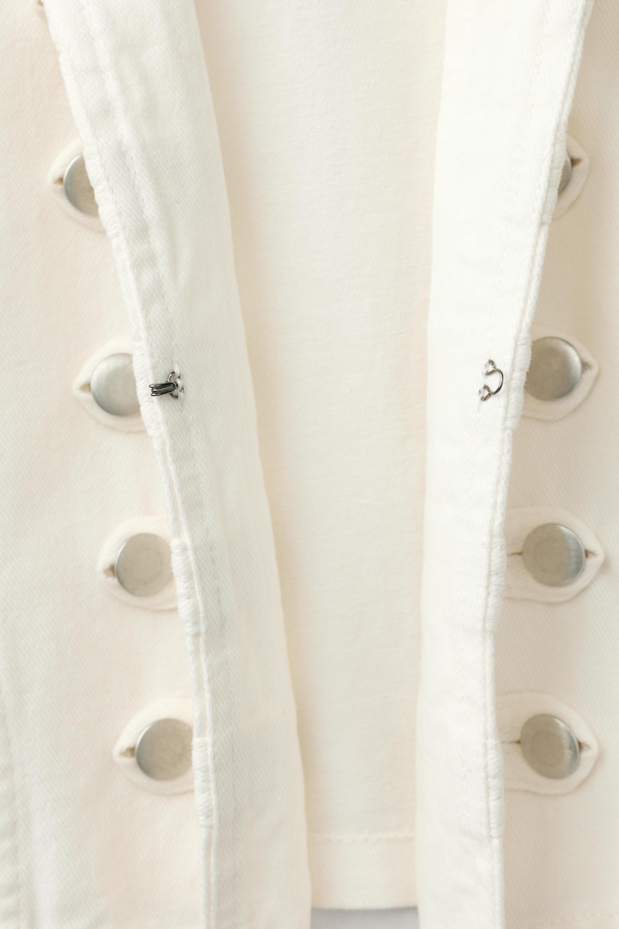 BLOUSON À BOUTONS
